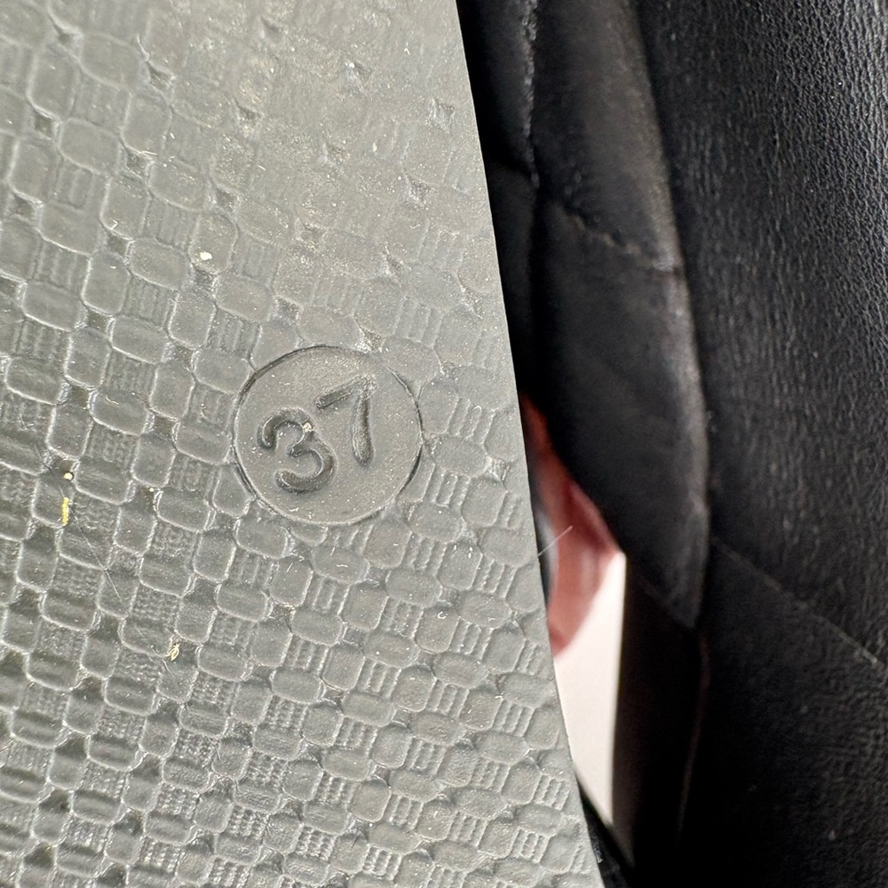 SILENT D Black Quilted Puffy Slide - Picture 14 of 16